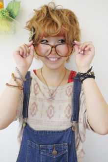 http://www.b2c.jp/blog/megane8.jpg